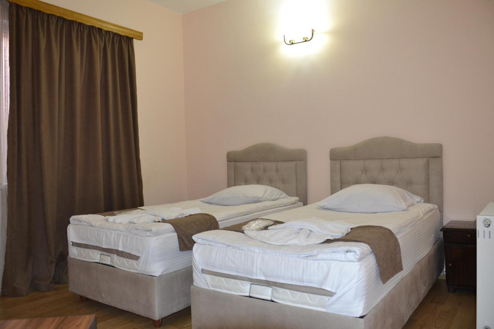 Hotel Imereti Tbilisi Esterno foto