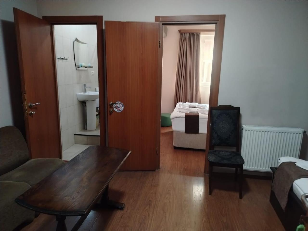 Hotel Imereti Tbilisi Esterno foto