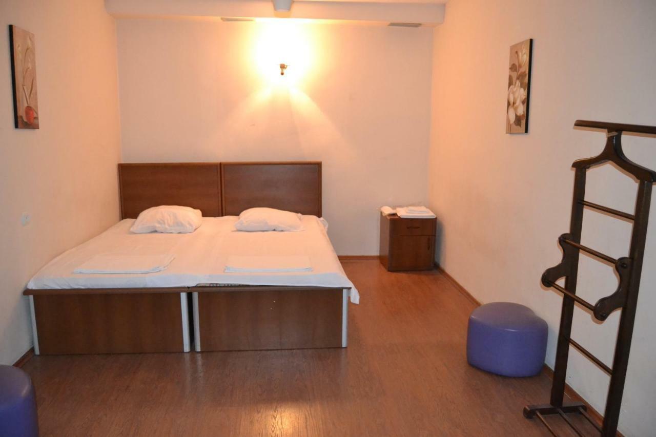 Hotel Imereti Tbilisi Esterno foto
