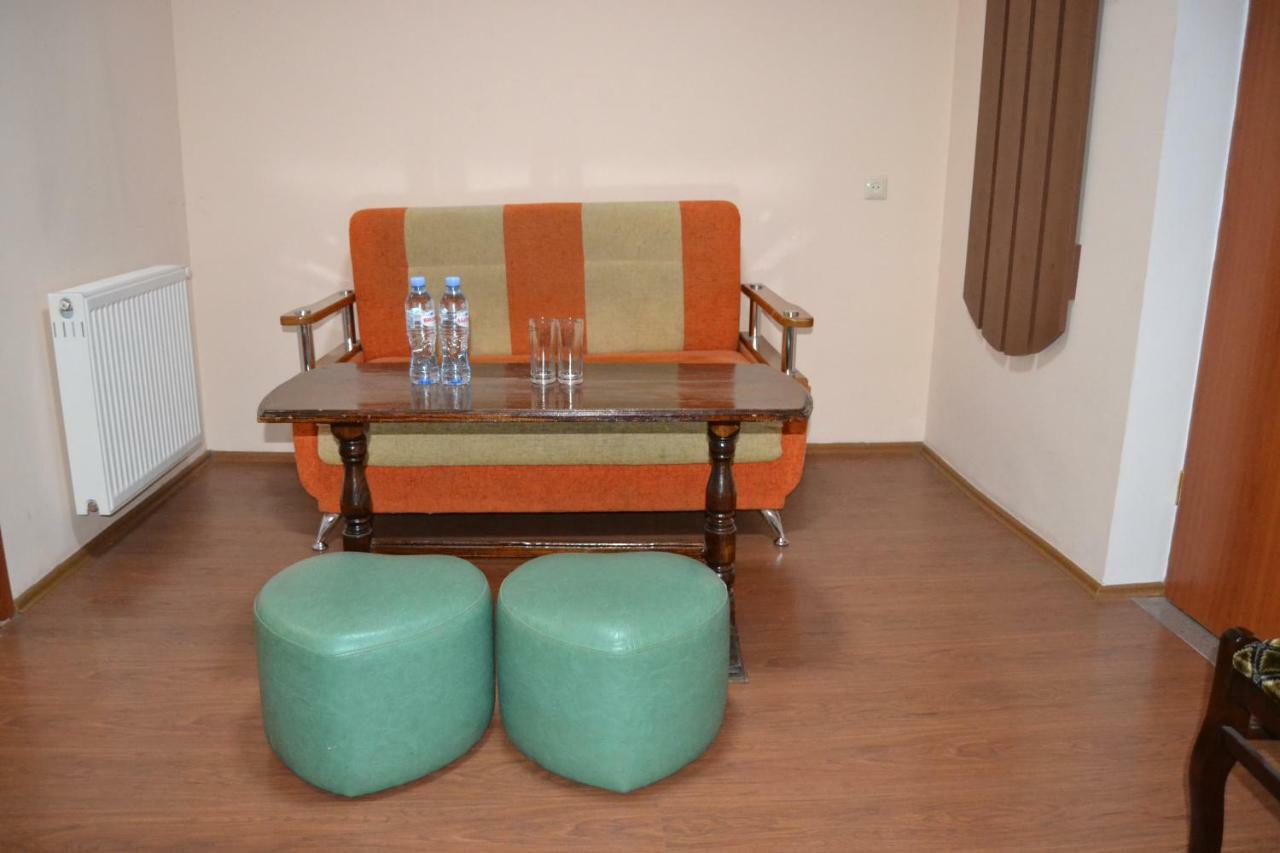 Hotel Imereti Tbilisi Esterno foto